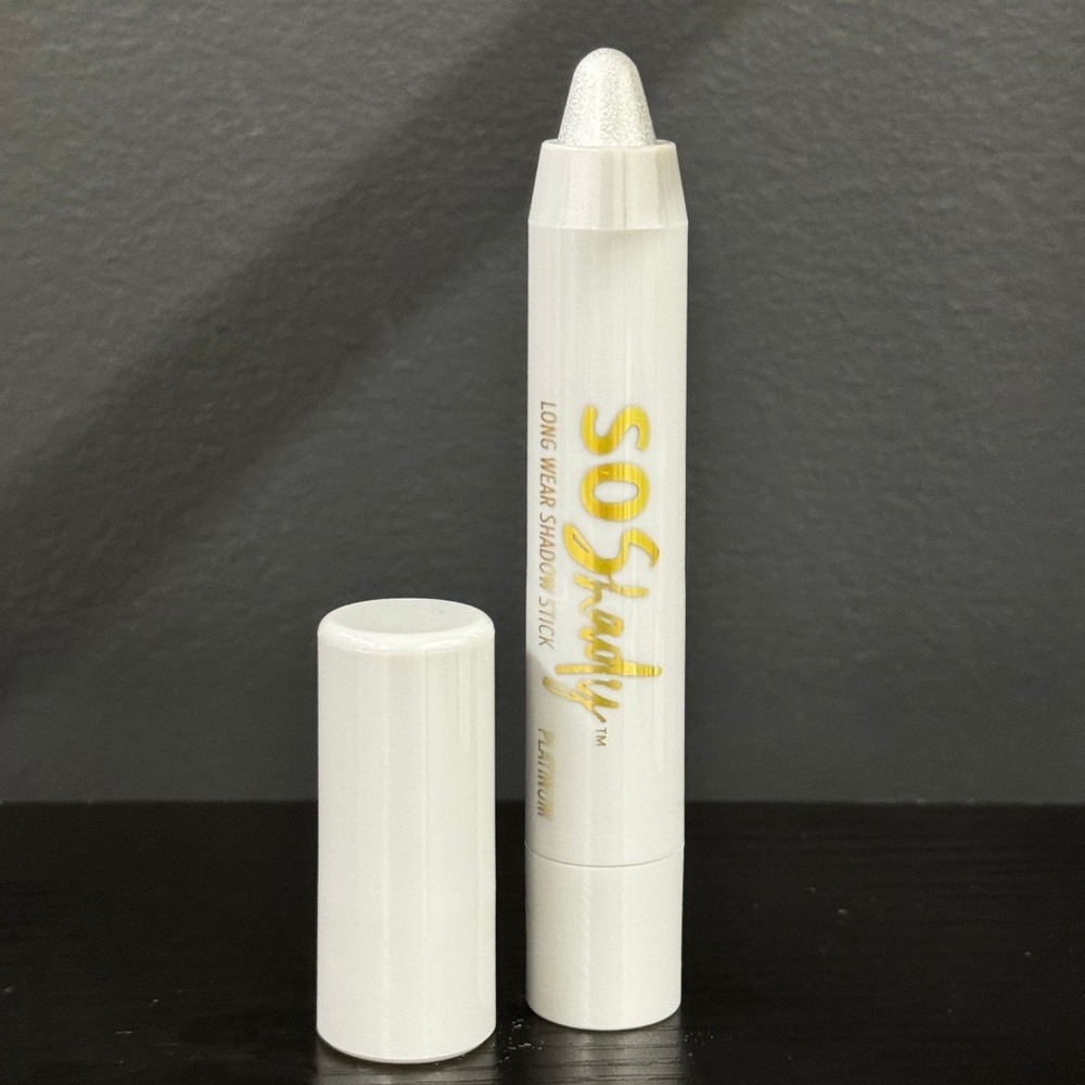 Belle by Kim Gravel Long Wear Shadow Stick - In Cloud